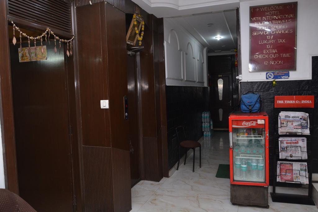 Hotel Yatri International Új-Delhi Kültér fotó